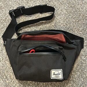 Herschel Seventeen Hip Pack Crossbody 3.5L Black